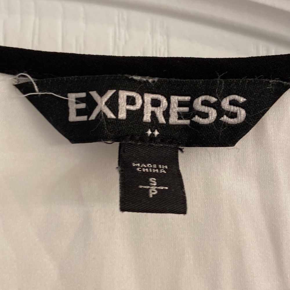 Express Top - Picture 4 of 7